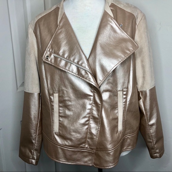 🌵Chico’s Gold Assymetric Zip Mixed Media Jacket - Picture 2 of 8